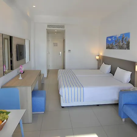 Hotel Nissiana & Ayia Napa