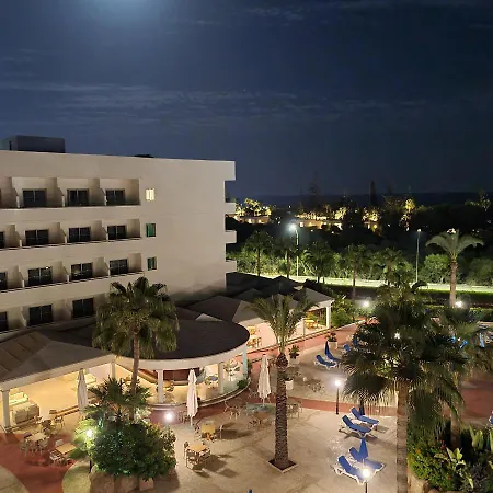 Hotel Nissiana & 3*