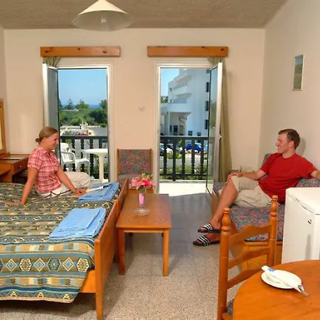 Nissiana & Hotel