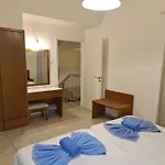 Ξενοδοχείο Nissiana & 3*