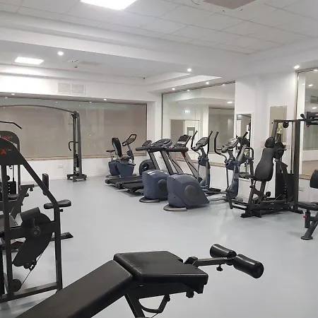 酒店 尼斯娜酒店及简易别墅 圣纳帕