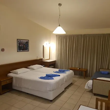 尼斯娜酒店及简易别墅 3*