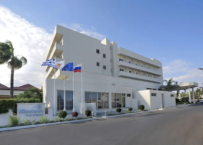 Hotel Nissiana & 3*